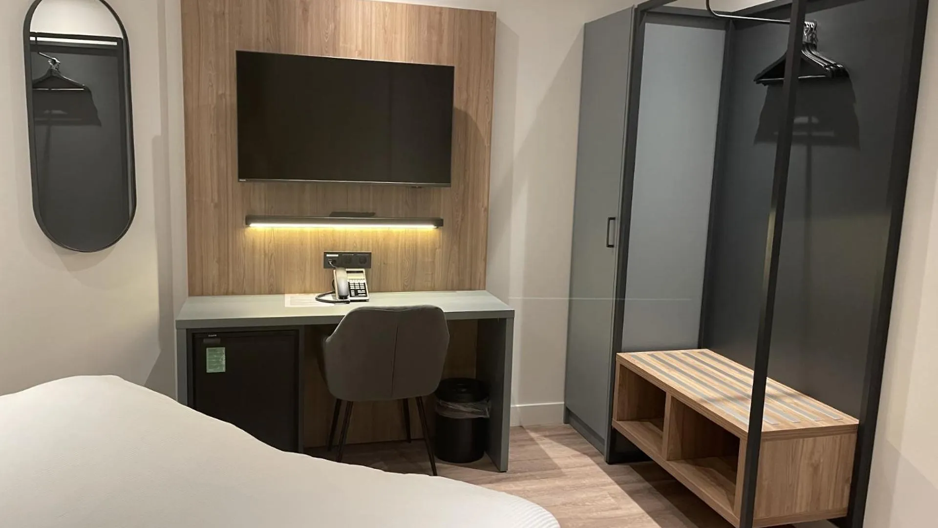 Ozo Hotels Antares Airport Hoofddorp