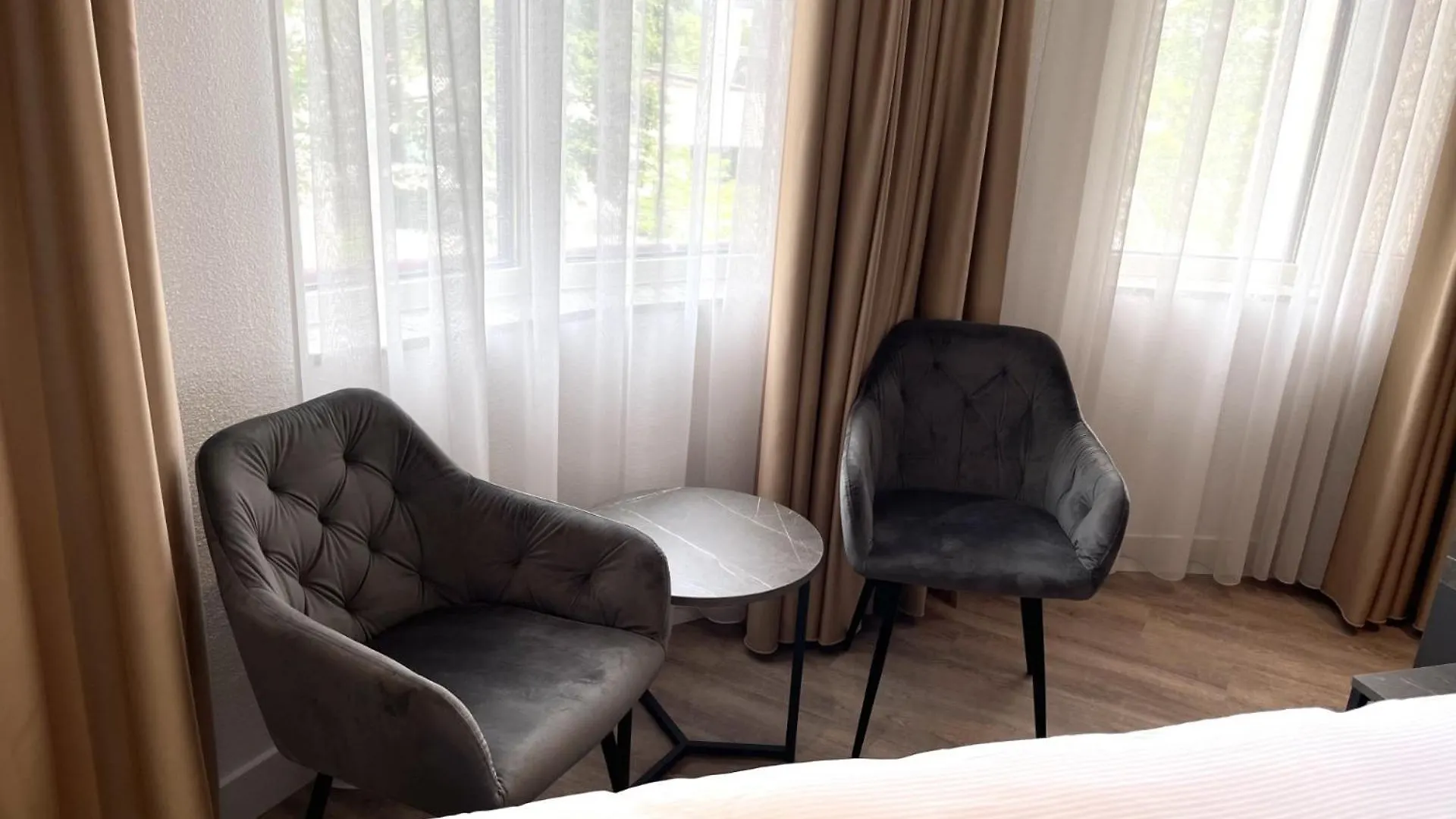 Ozo Hotels Antares Airport Hoofddorp